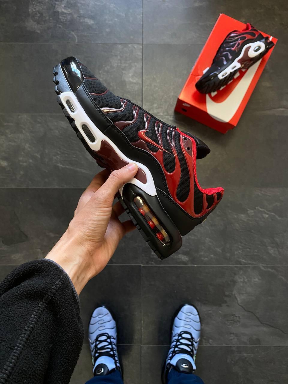 Nike Air Max Plus Tn Black/Red