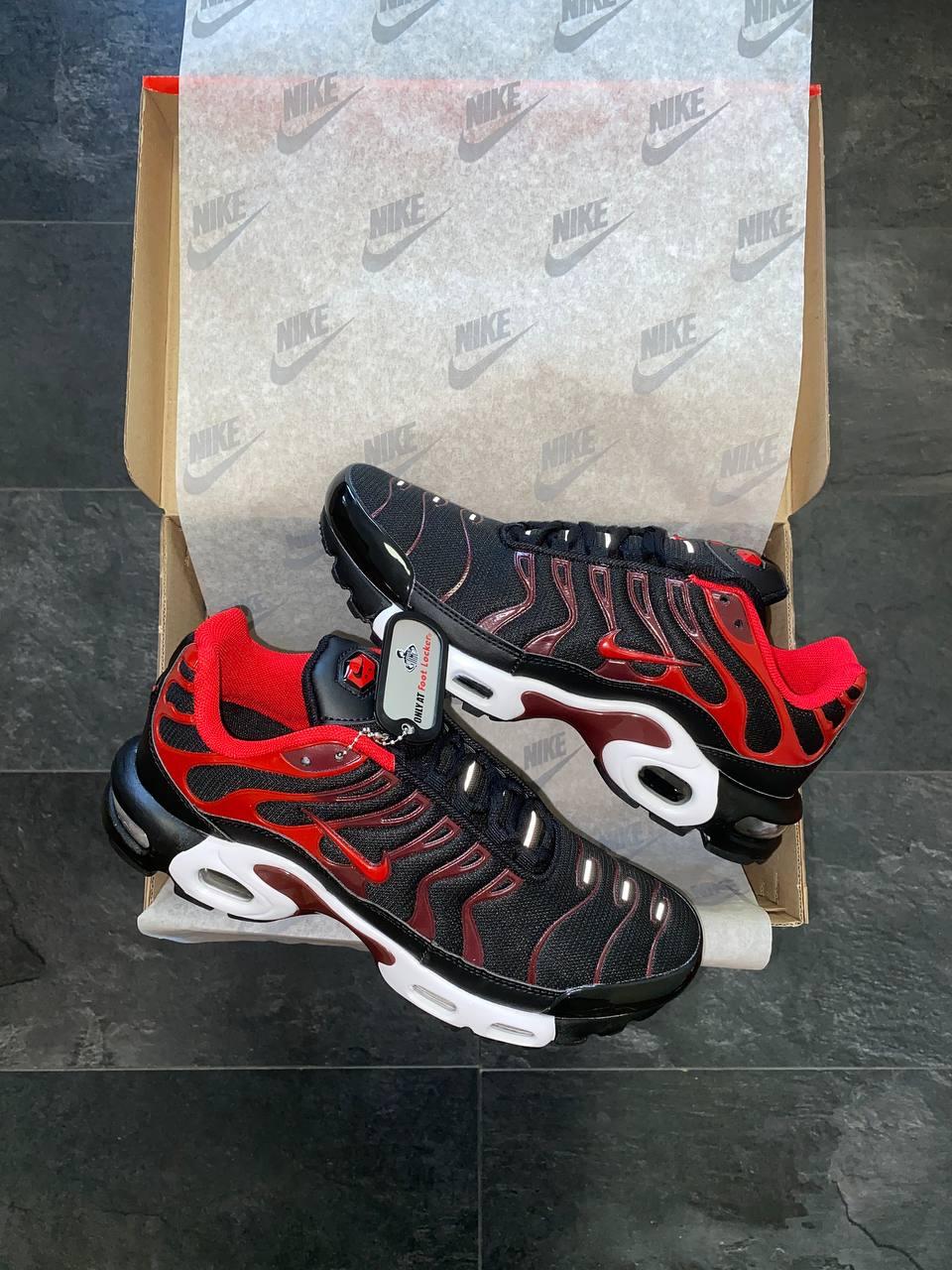 Nike Air Max Plus Tn Black/Red