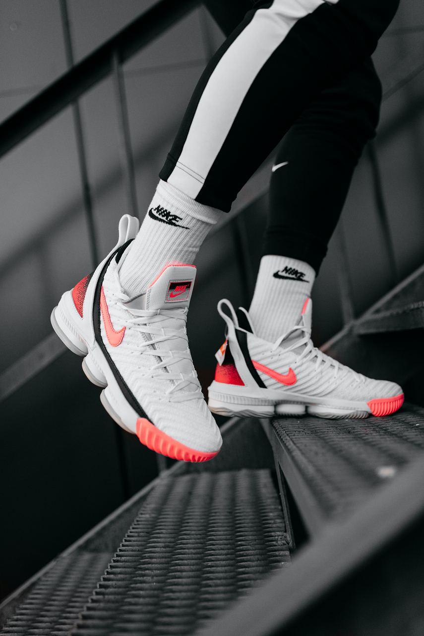 Nike LeBron 16 White Pink