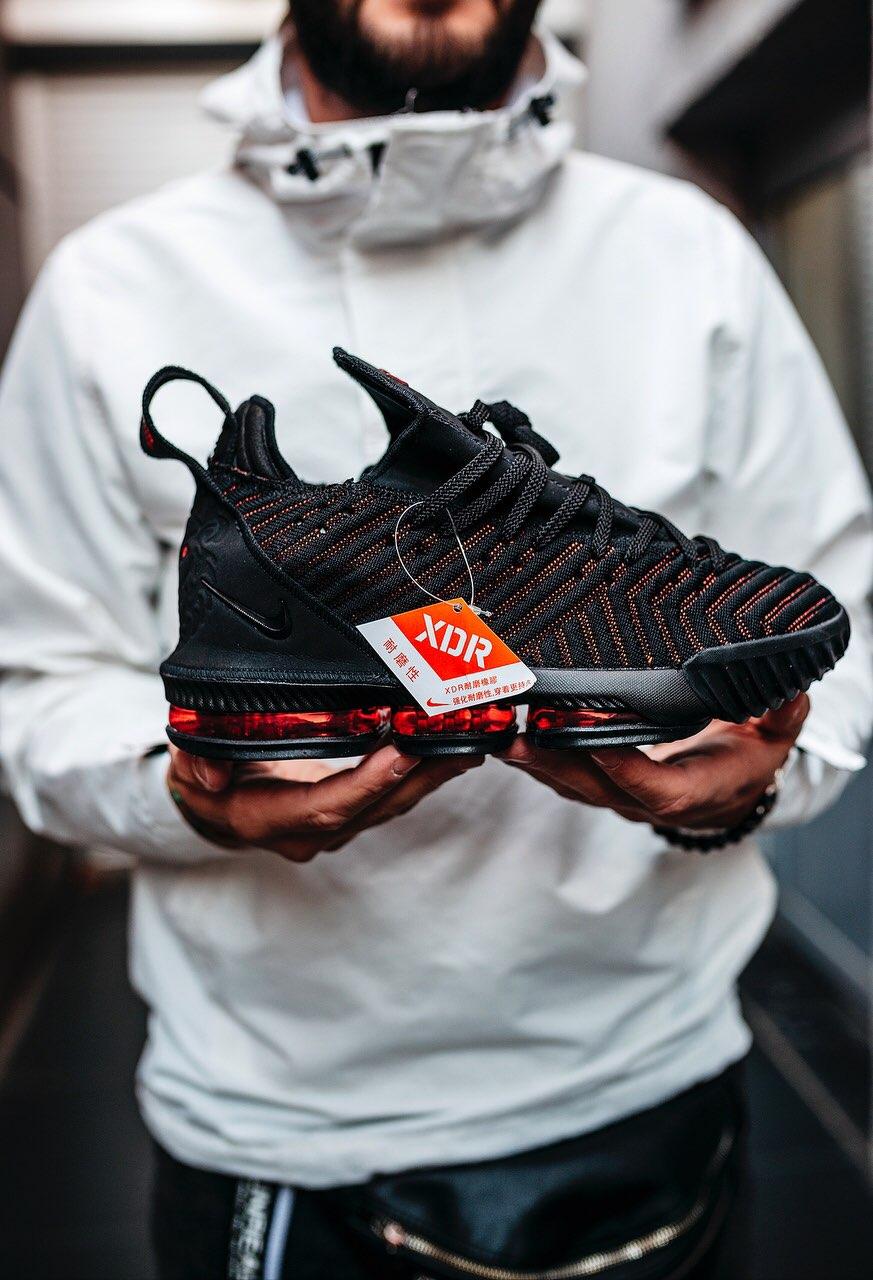 Nike LeBron 16 Fresh Bred
