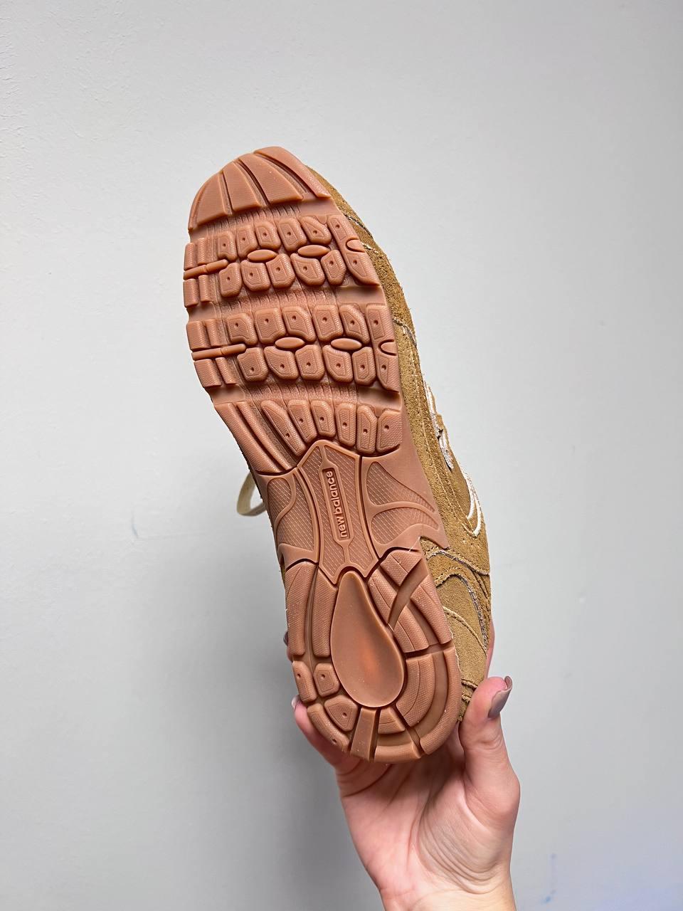 New Balance x Miu Miu 530 Cinnamon