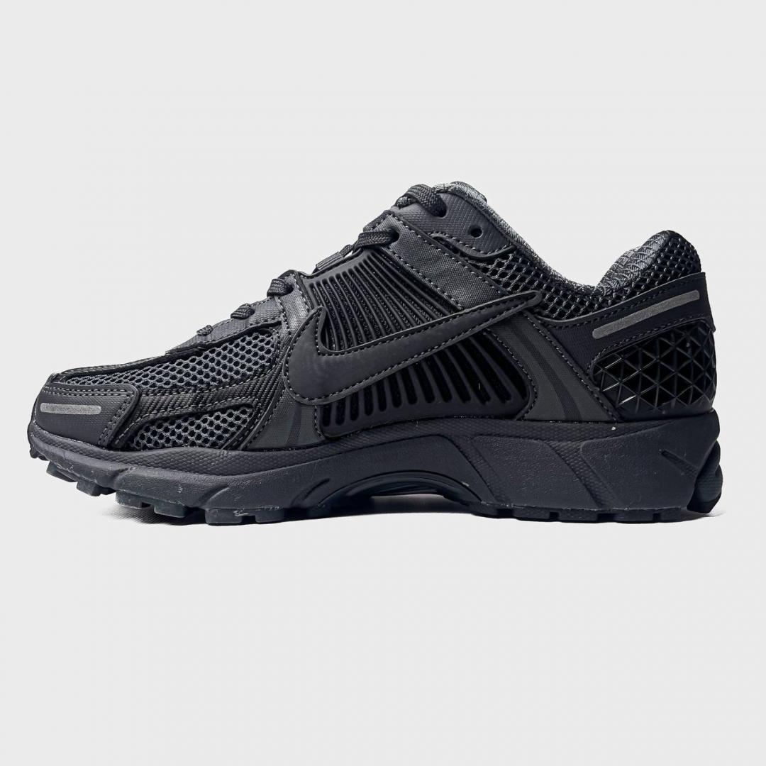Nike Zoom Vomero 5 Black