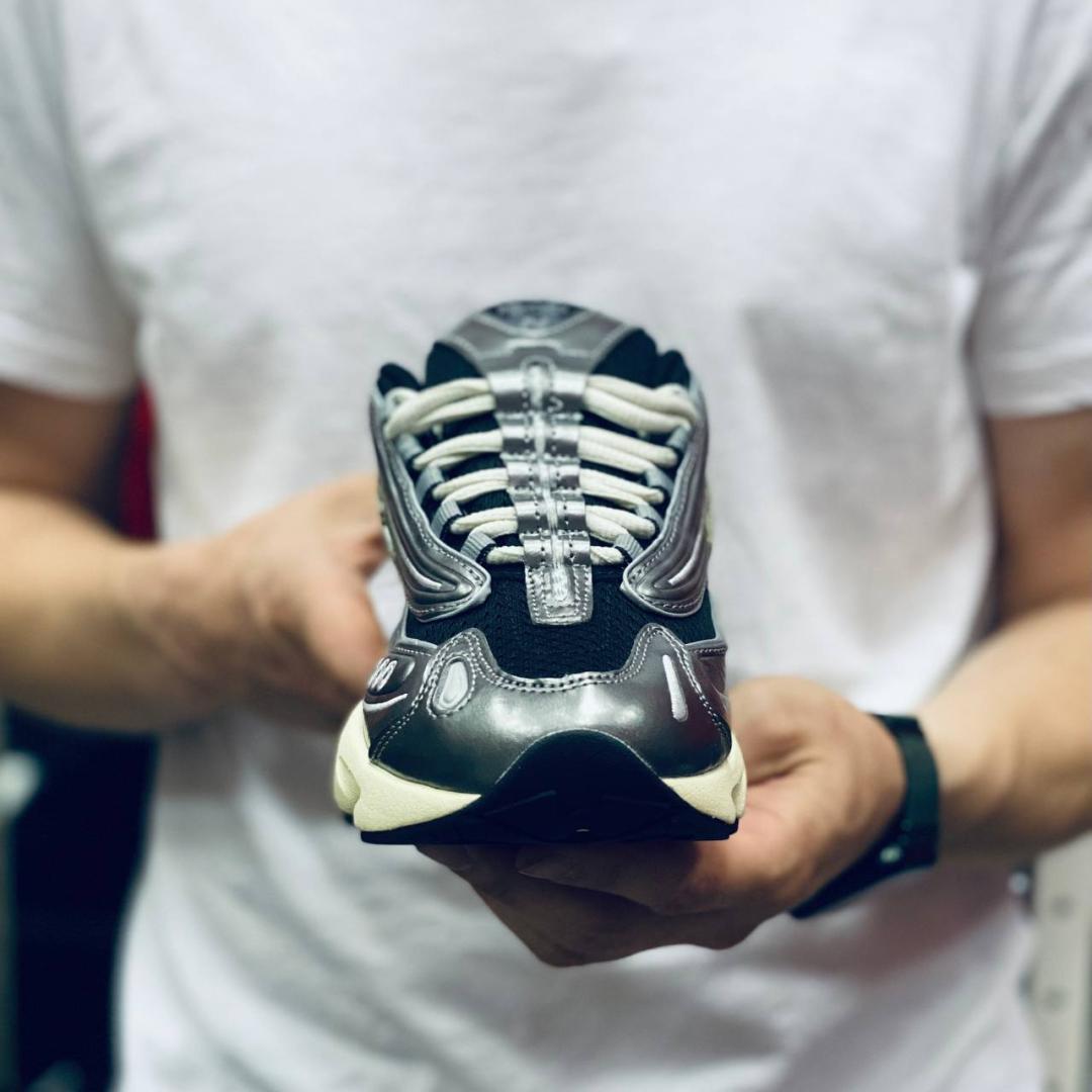 New Balance 1000 Silver Metallic