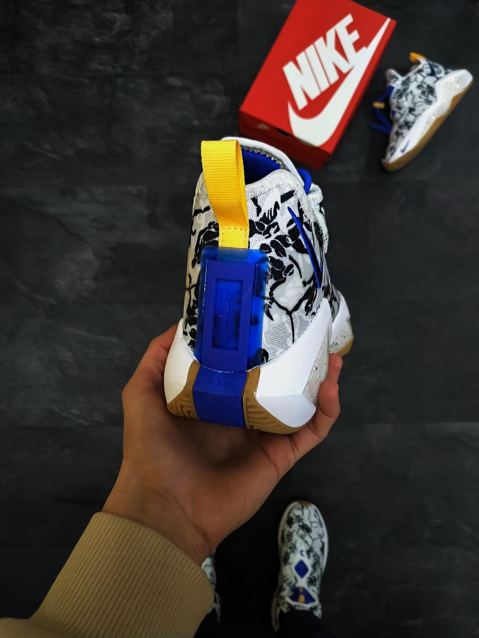 Nike LeBrone Soldier 14 White Black