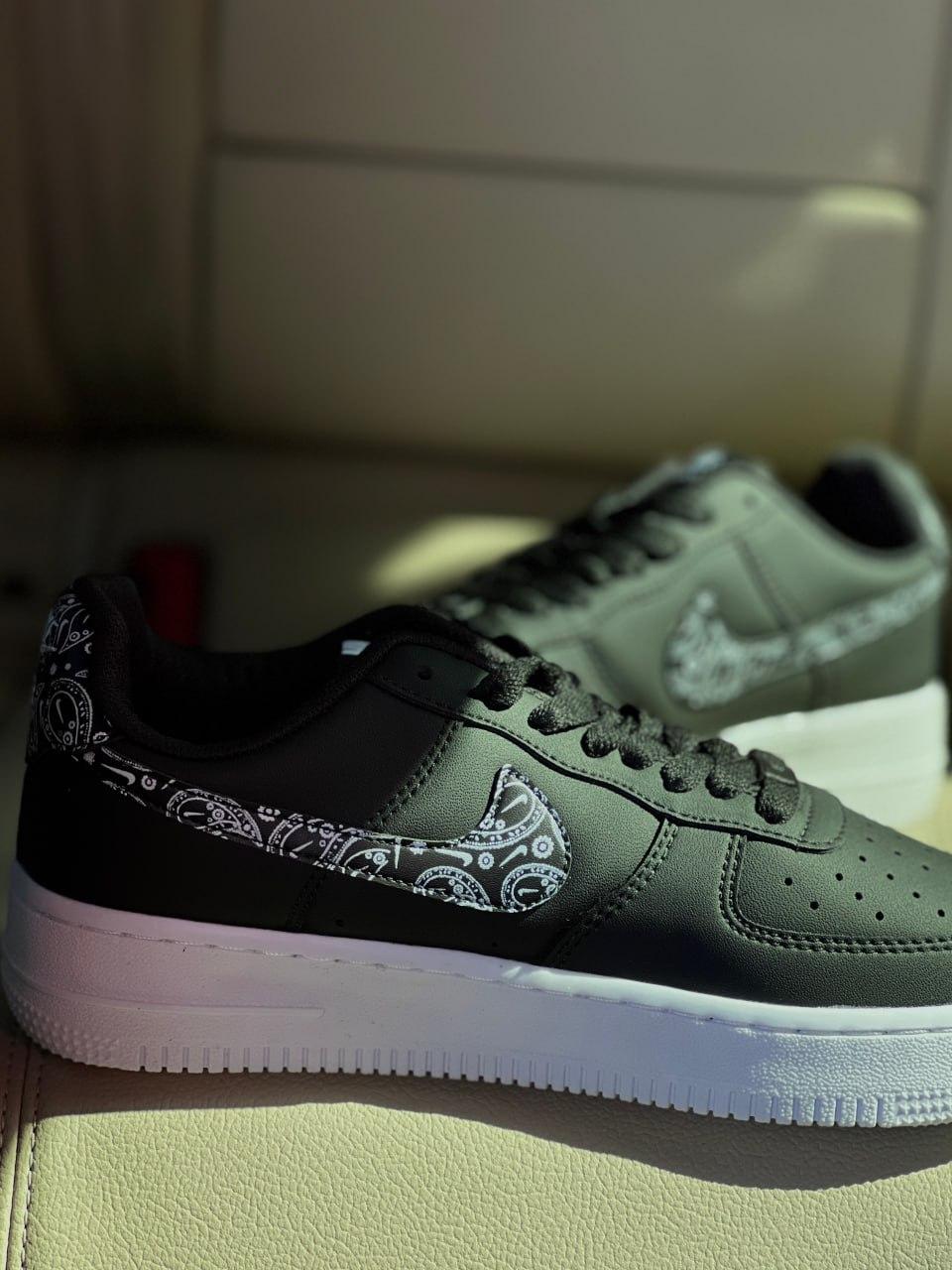 Nike Air Force 1 Bandana Black