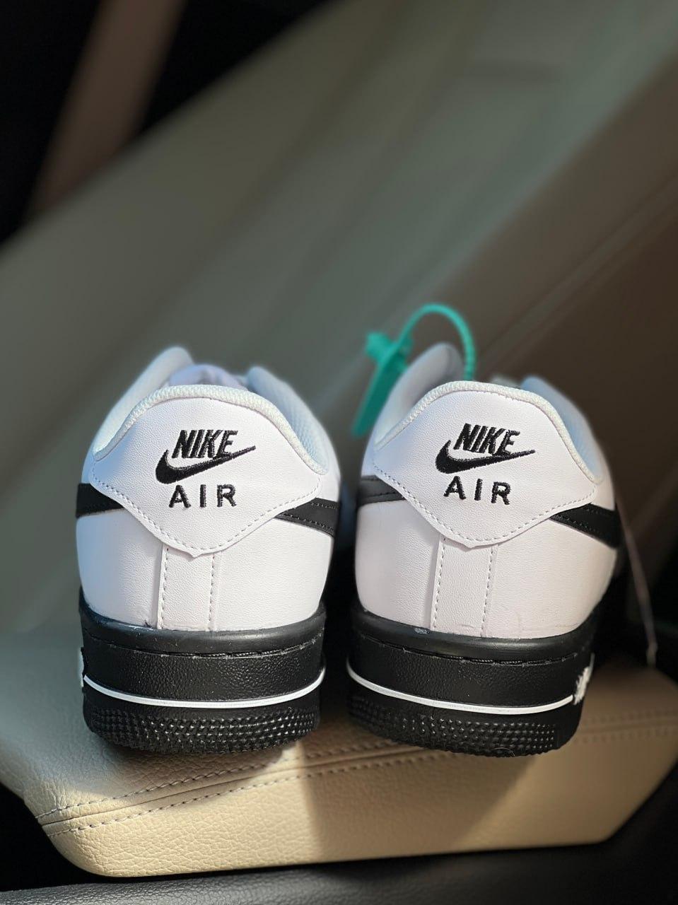 Nike Air Force 1 White/Black Ground