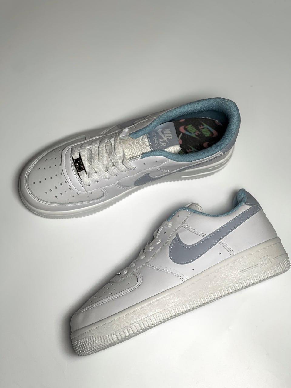 Nike Air Force 1 White/Beige