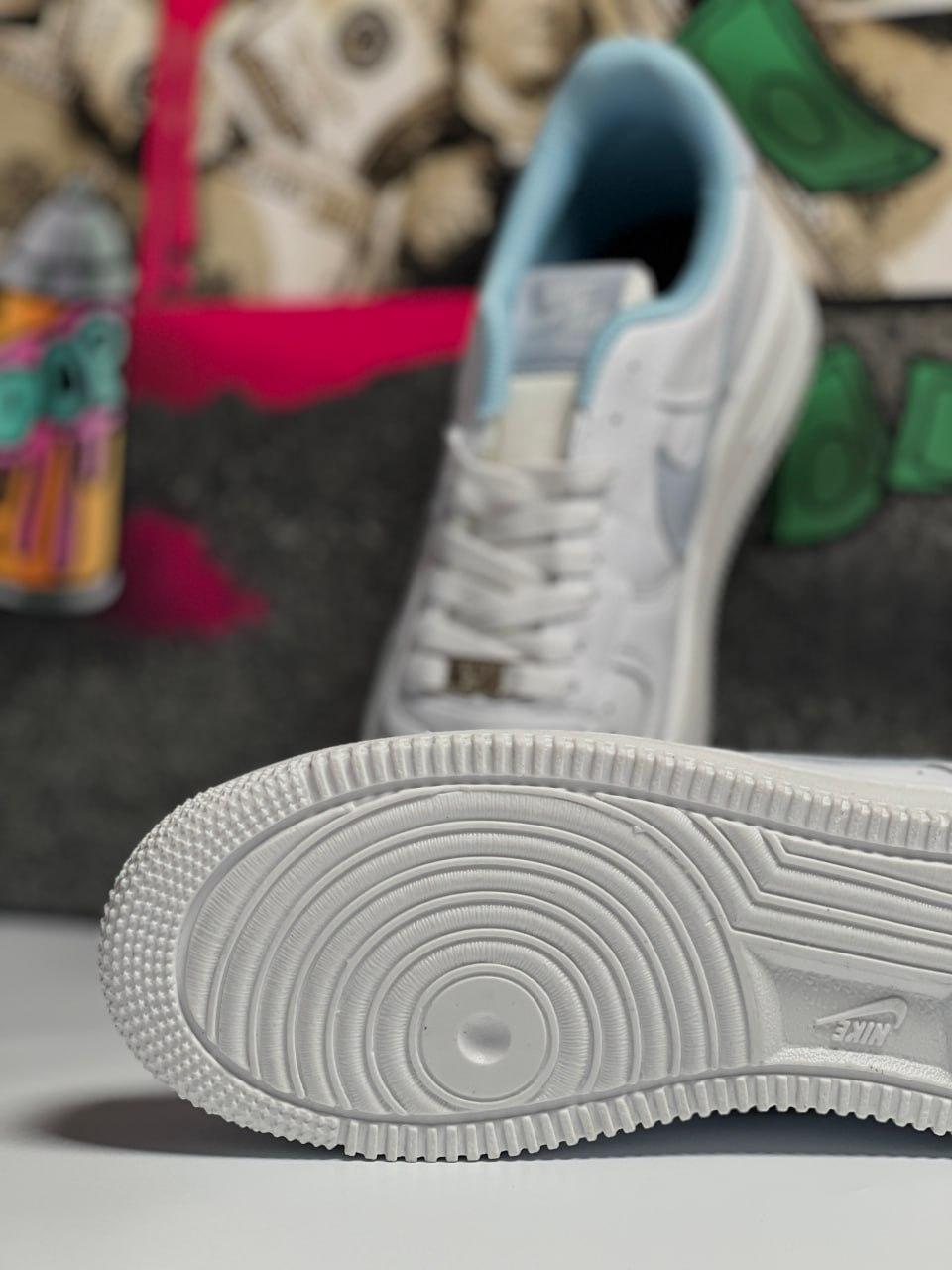 Nike Air Force 1 White/Beige