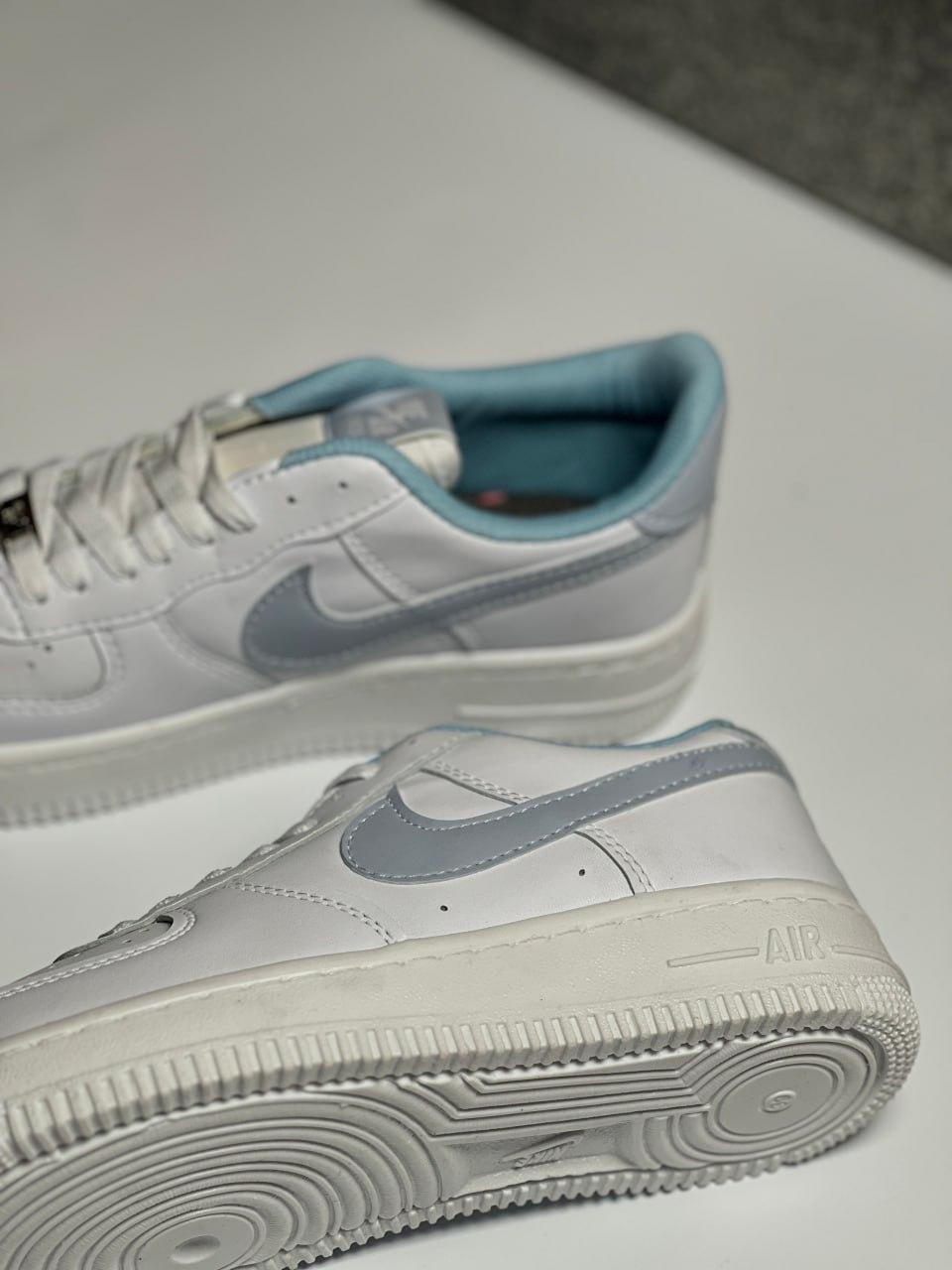 Nike Air Force 1 White/Beige
