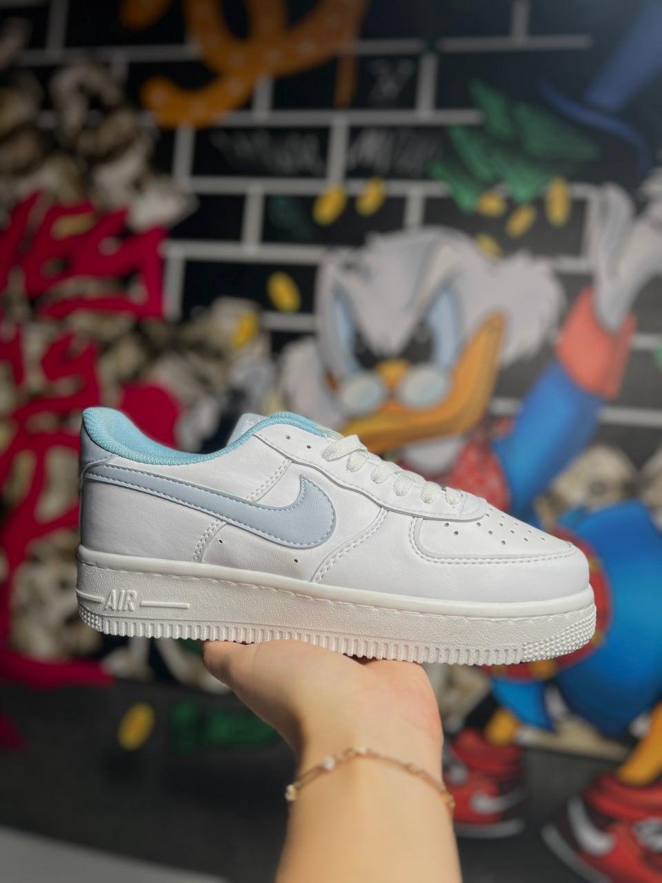 Nike Air Force 1 White/Beige