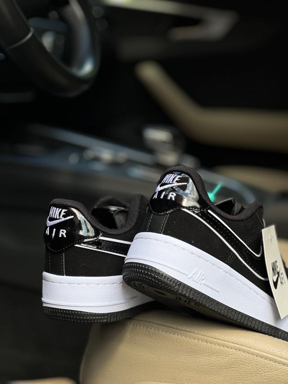 Nike Air Force 1 Black/White