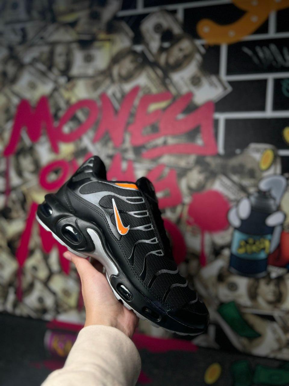 Nike Air Max Plus TN v2