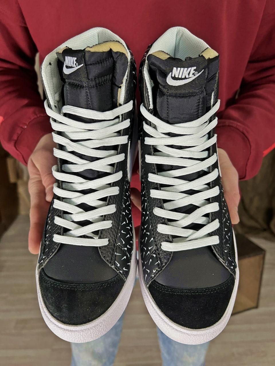 Nike Blazer Mid 77 Polka Swoosh