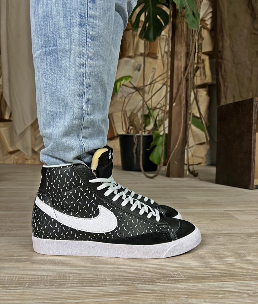 Nike Blazer Mid 77 Polka Swoosh