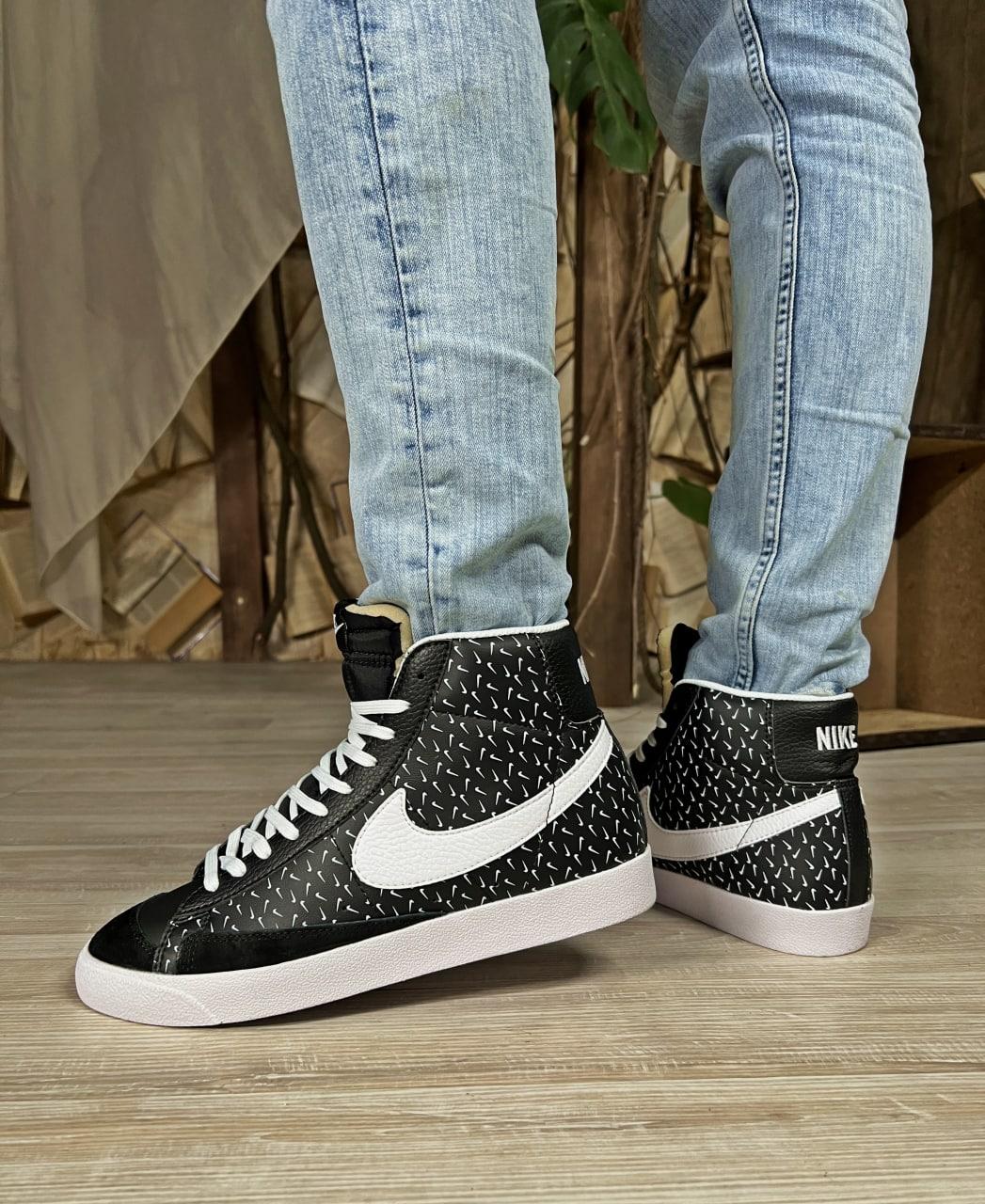 Nike Blazer Mid 77 Polka Swoosh