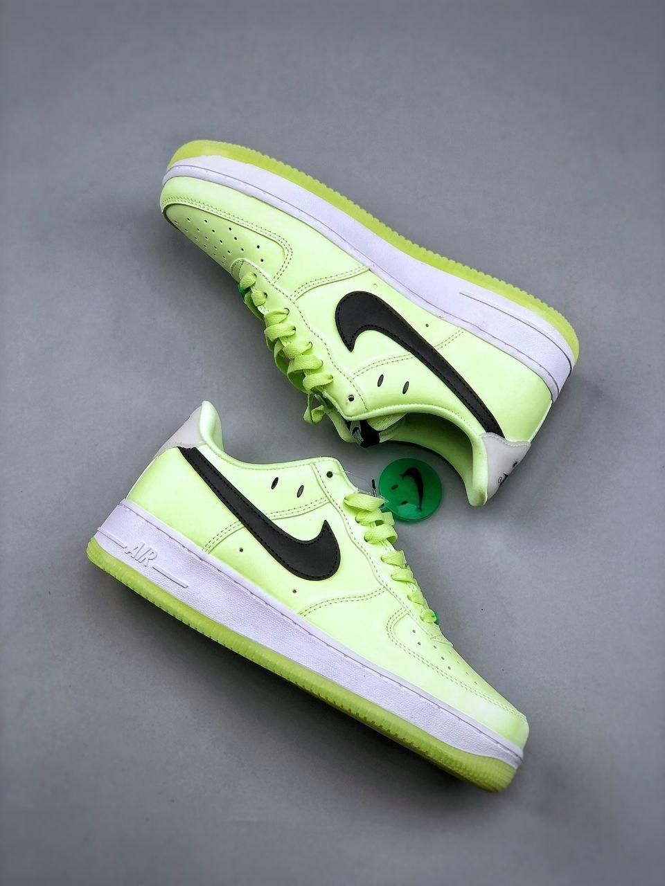 Nike Air Force 1 Low Smile