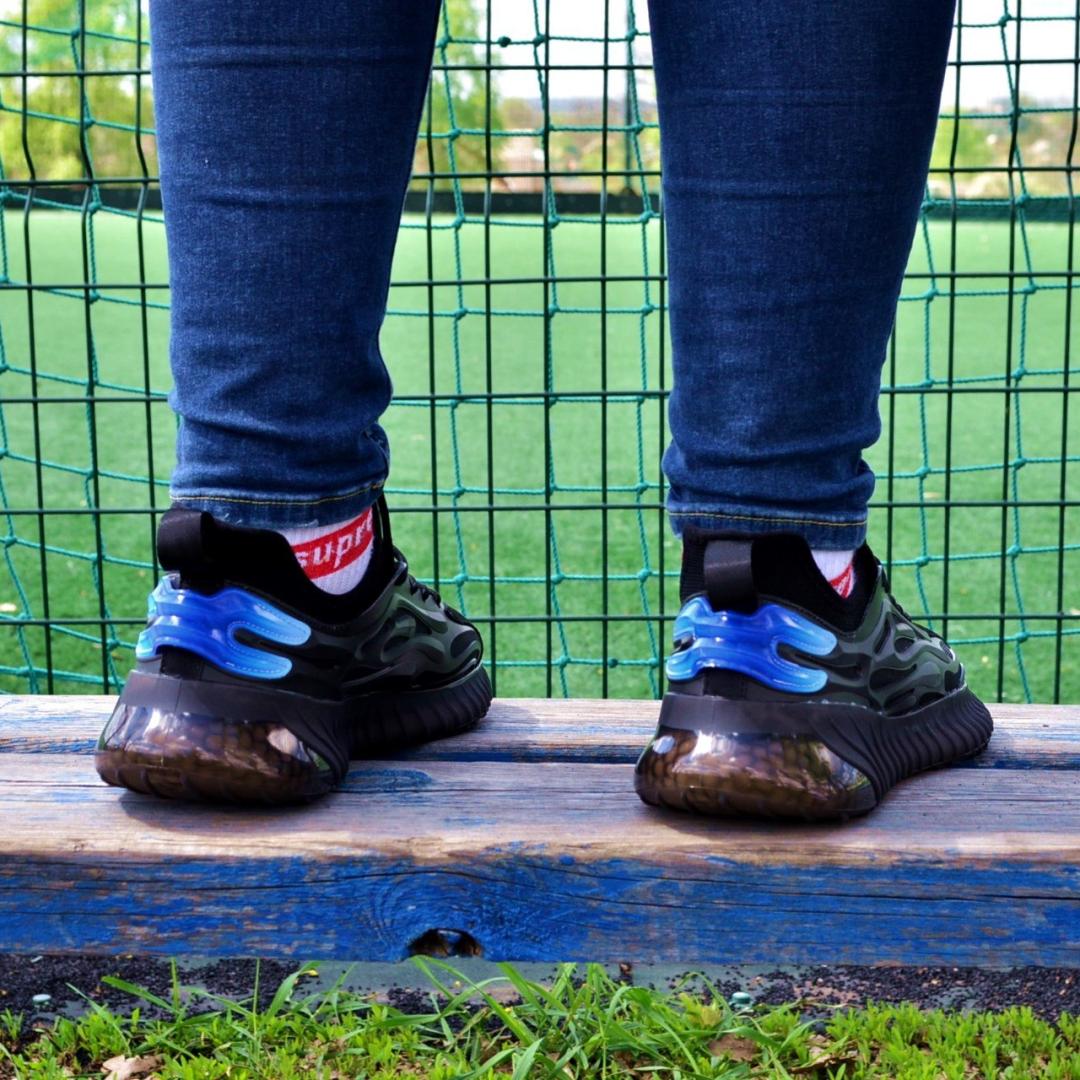 Adidas Boost Black