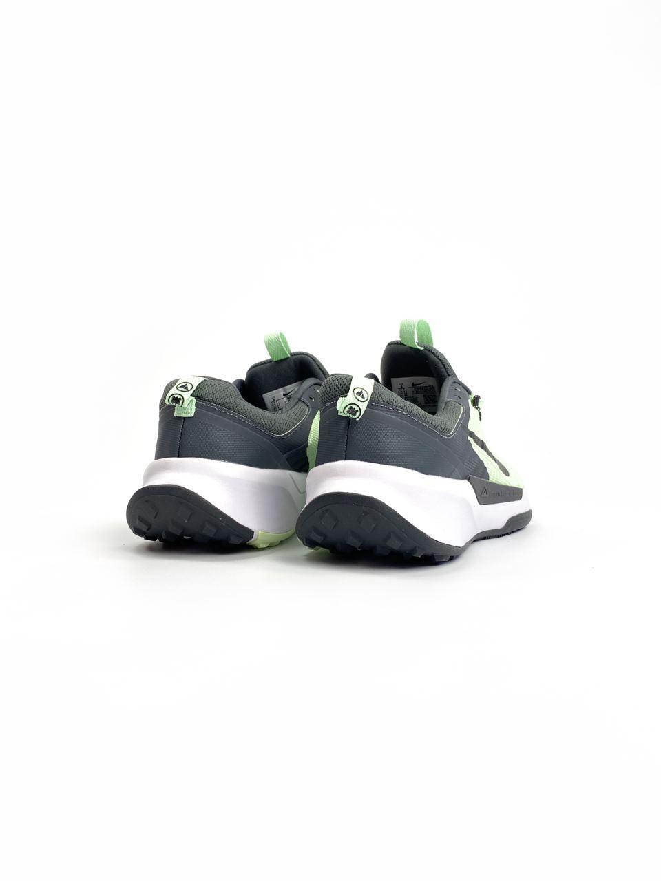 Nike Pegasus Green White Black