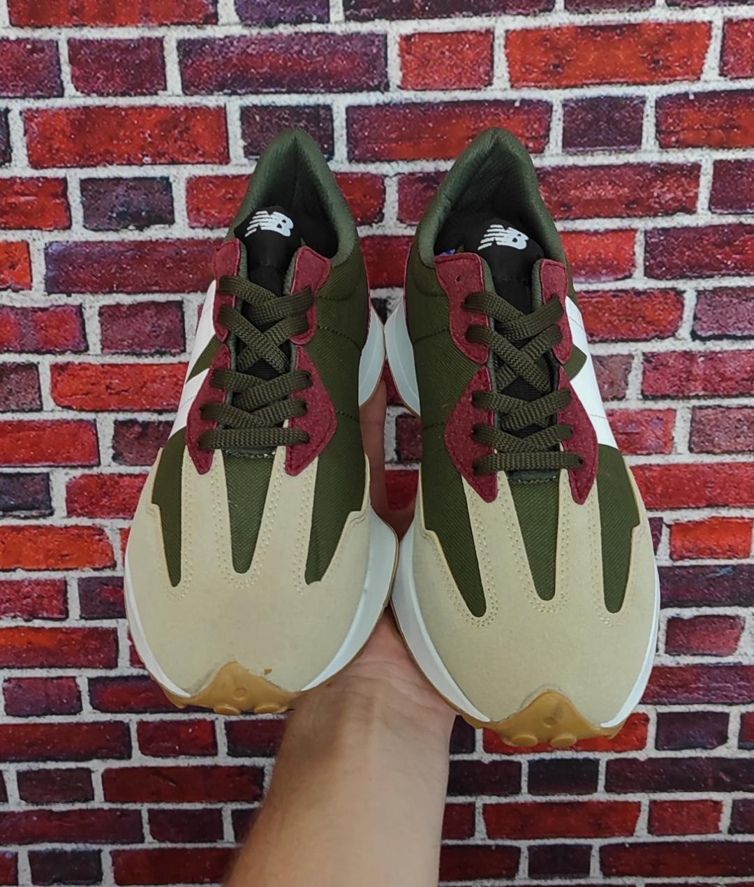 New Balance 327 Maroon