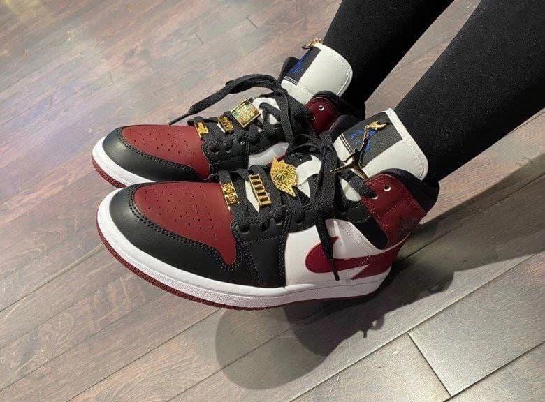 Nike Air Jordan 1 Mid Maroon Black