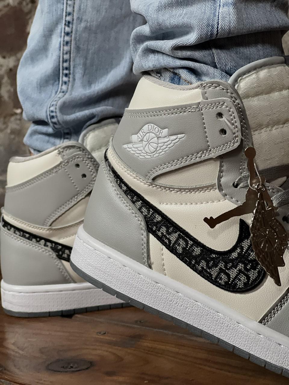 Nike Air Jordan Retro 1 x Dior