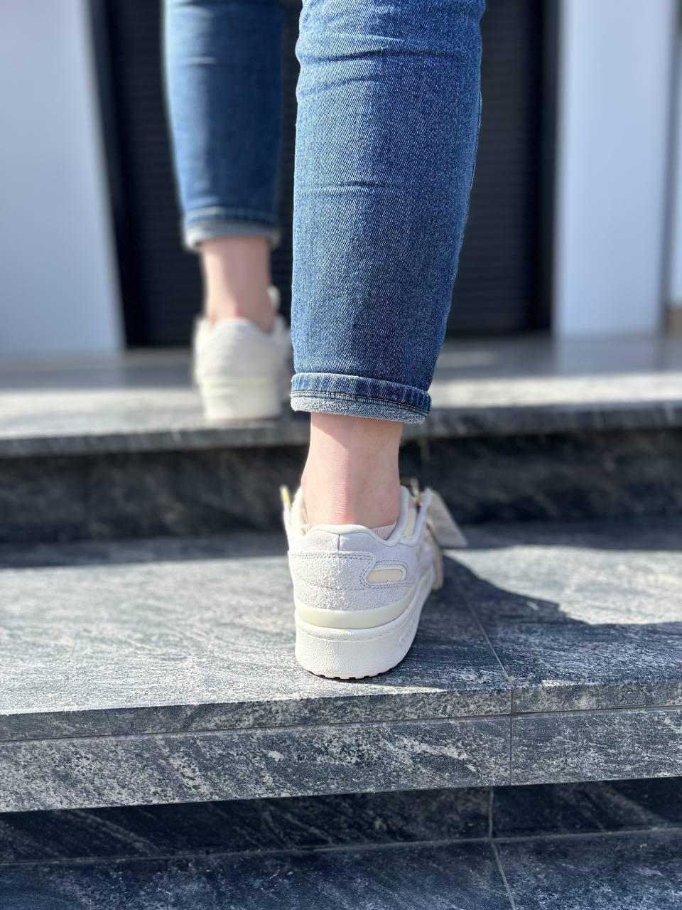 Adidas Forum 84 Low of white