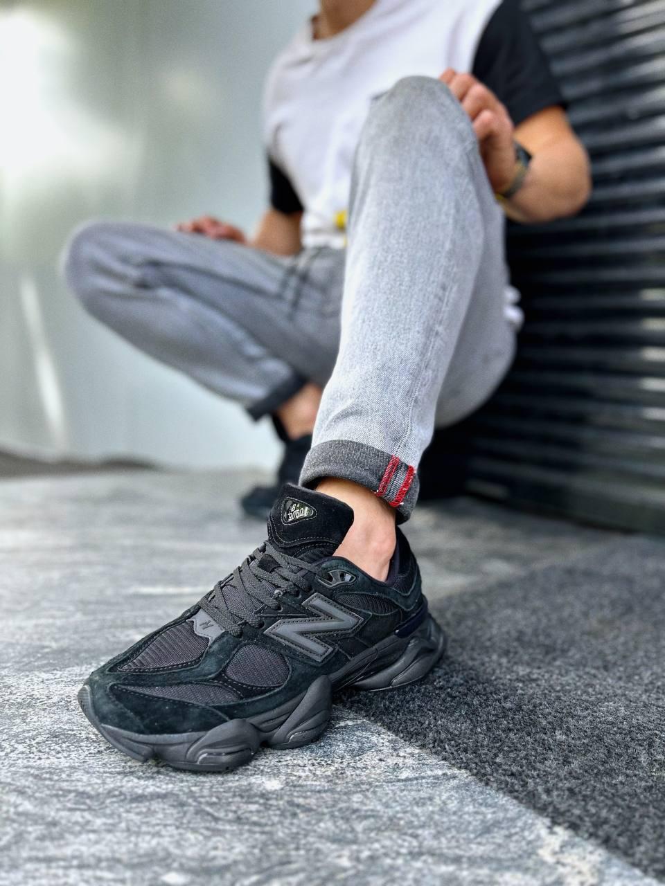 New Balance 9060 mono black