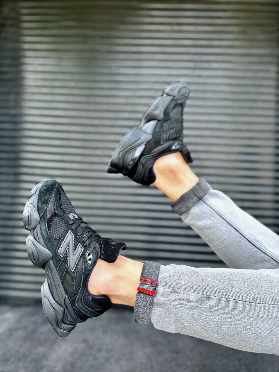 New Balance 9060 mono black