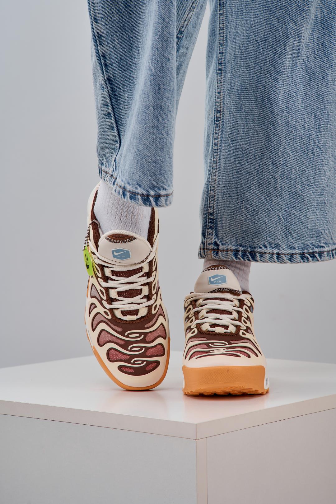 Nike Air Max Plus Drift Phantom Cacao Wow v2