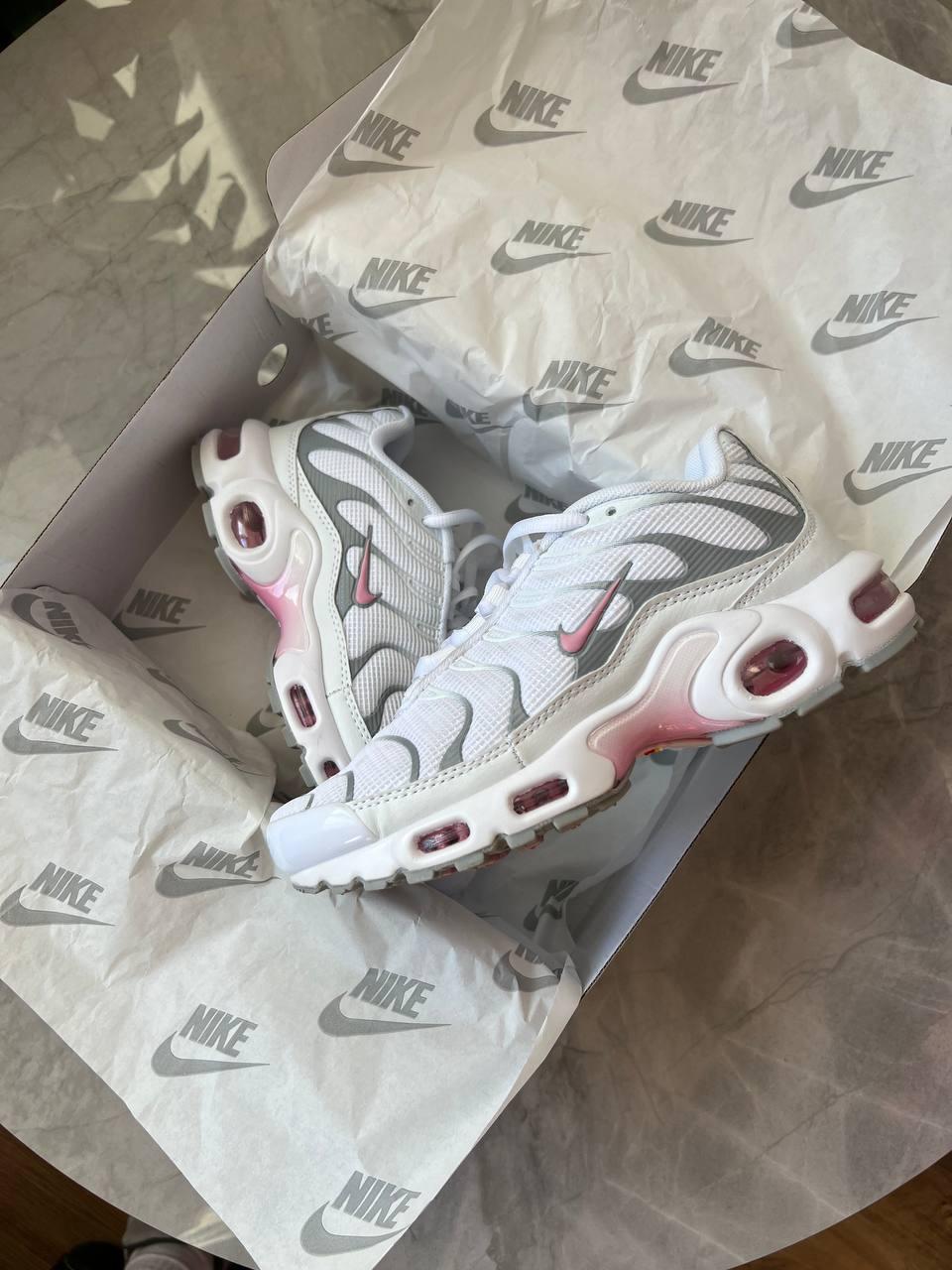 Nike Air Max TN + White Pink