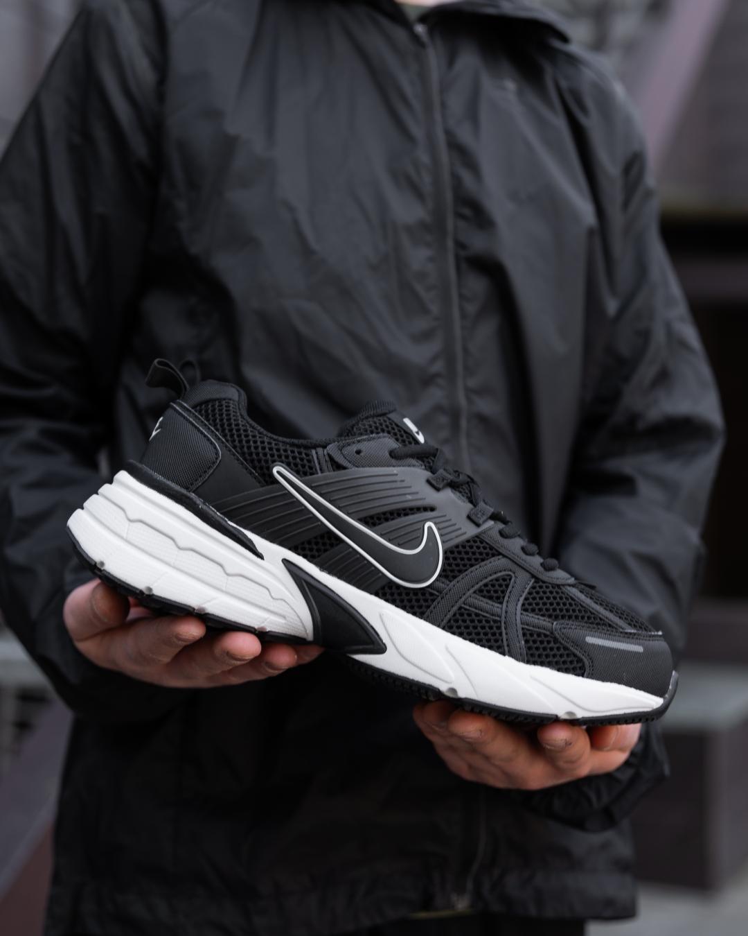 Nike V2K Runtekk Black White