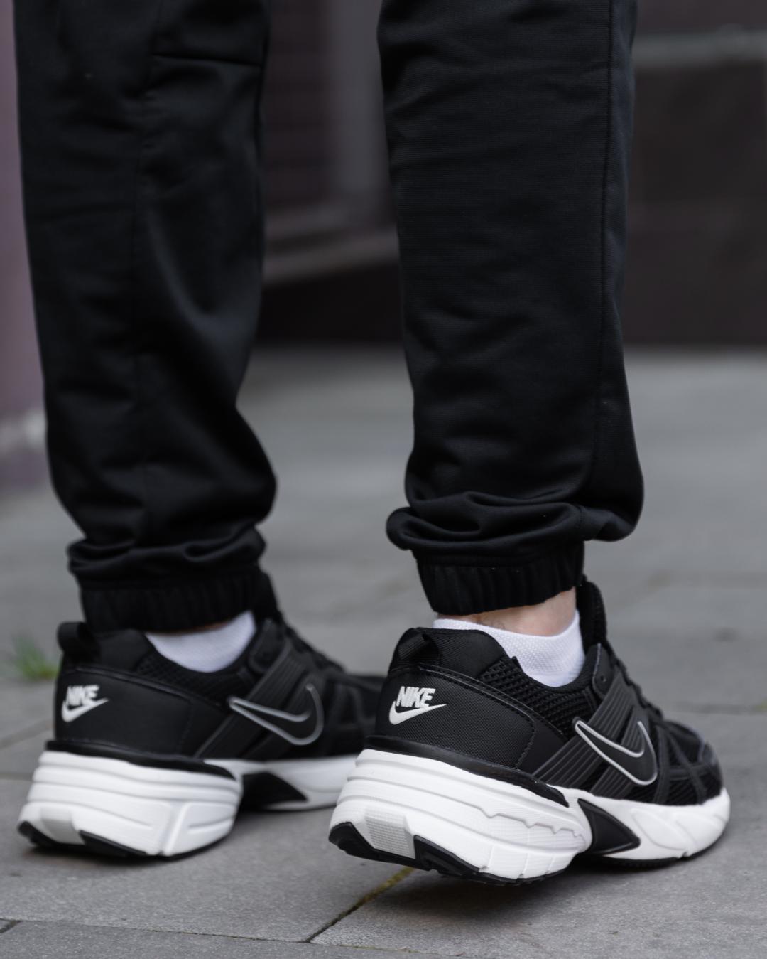 Nike V2K Runtekk Black White