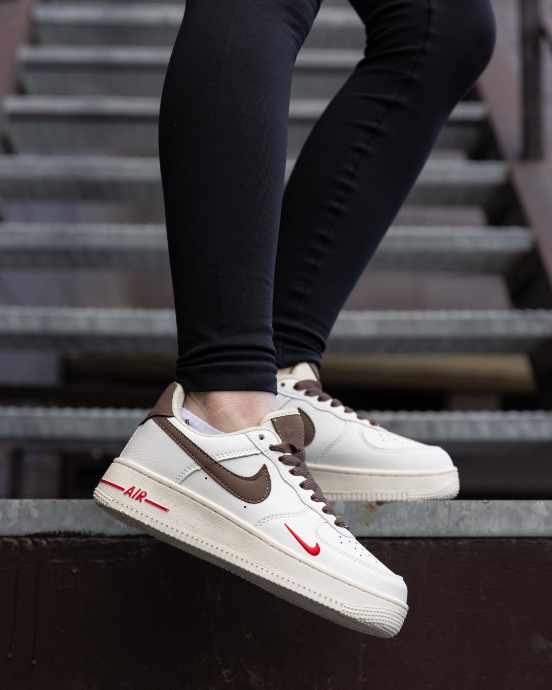 Nike Air Force 1 Low ‘07 Essenti Mocco