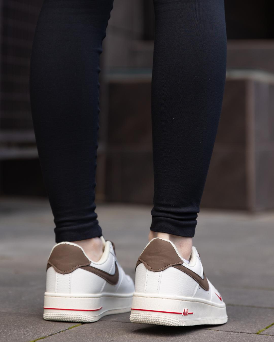 Nike Air Force 1 Low ‘07 Essenti Mocco