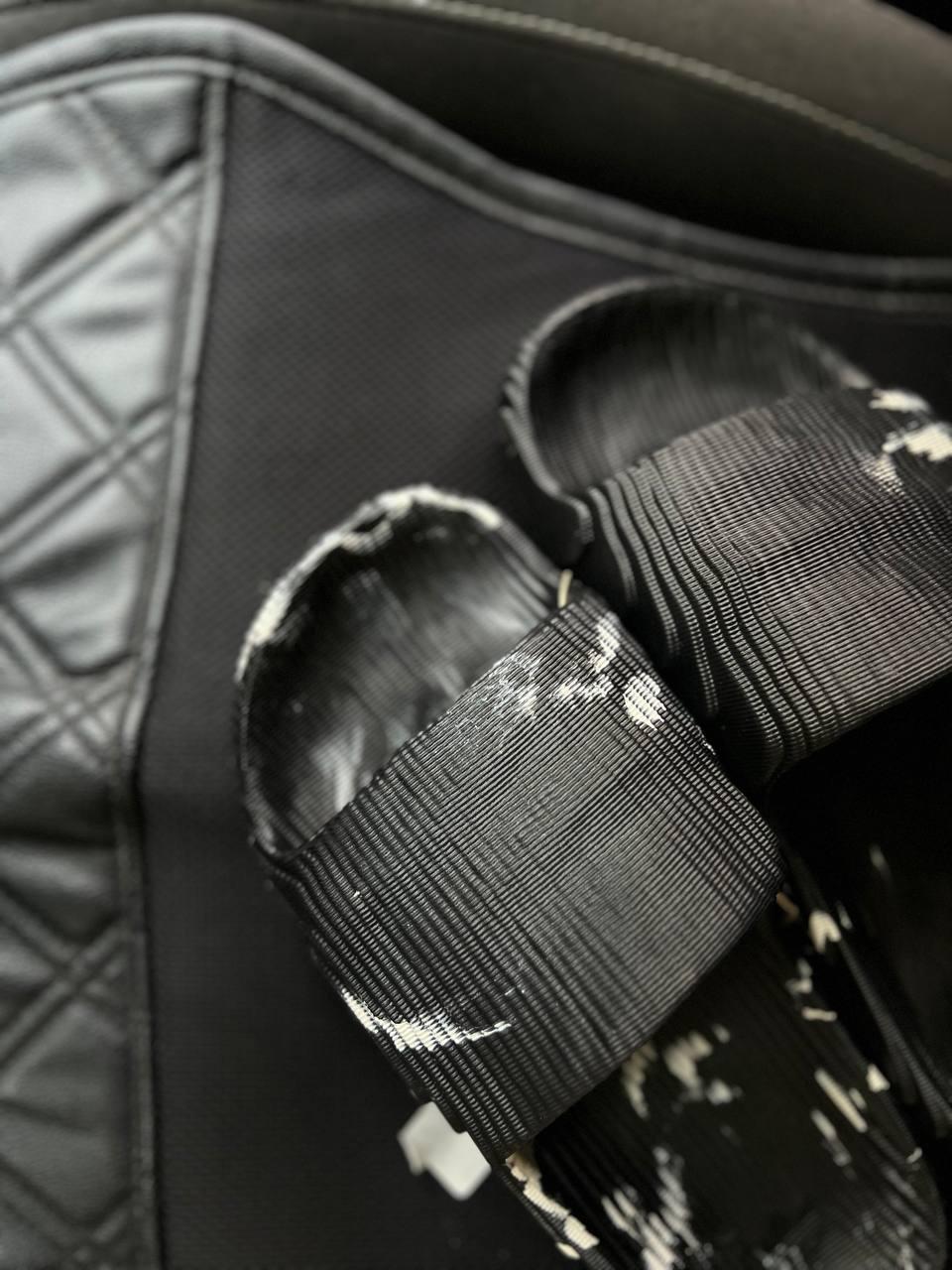 Adidas Adilette 22 плями