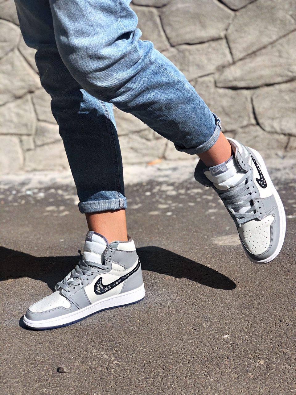 Air Jordan 1 Retro High x Dior