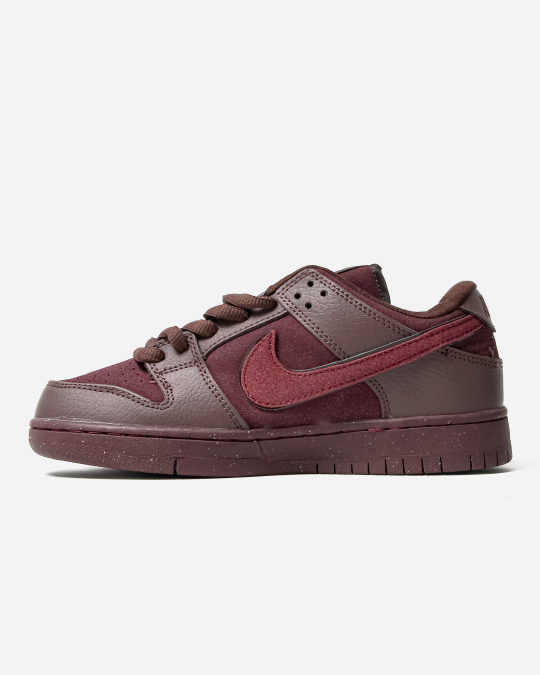 Nike Sb Dunk Low City Of Love Burgundy Crush