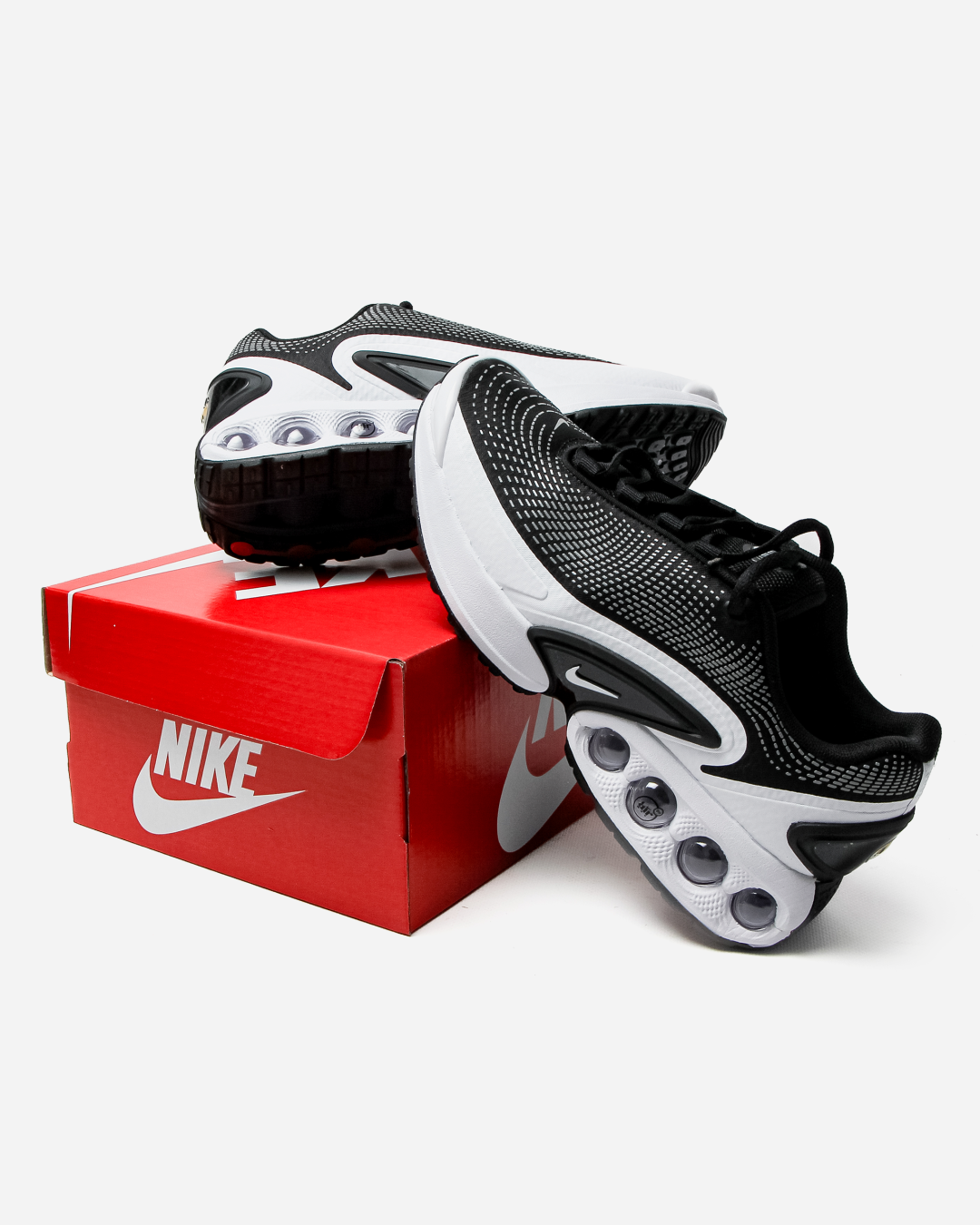 Nike Air Max DN Black White V2