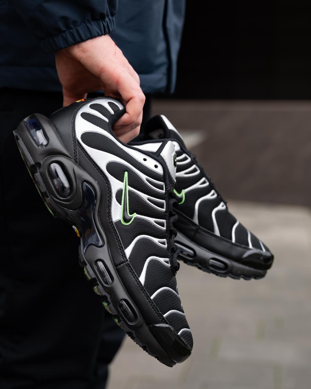 Nike Air Max Plus Tn Black Silver Green