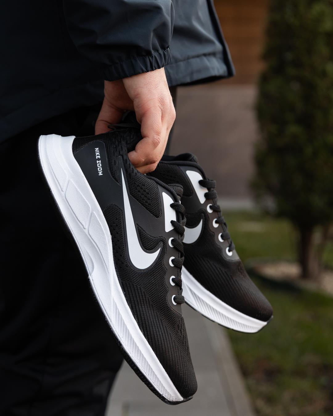Nike Zoom Black White V2
