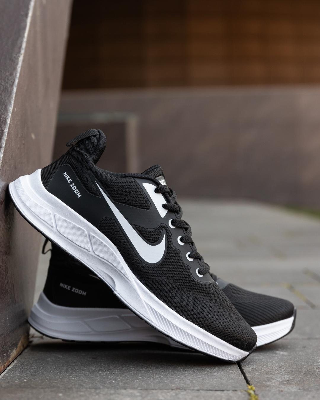 Nike Zoom Black White V2
