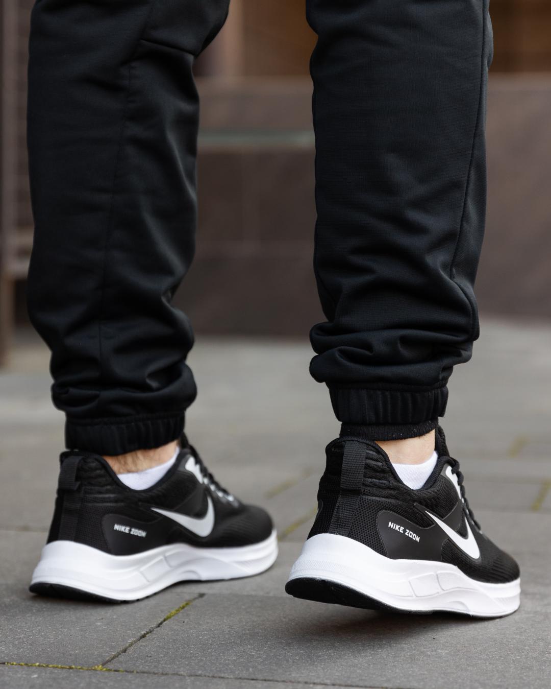 Nike Zoom Black White V2