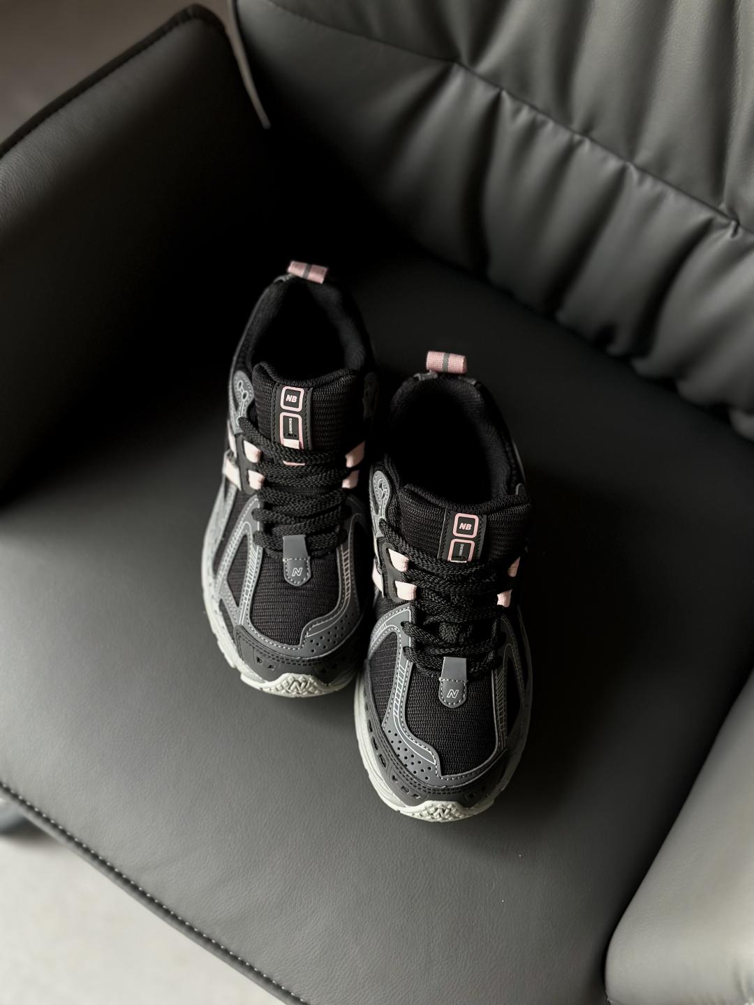 New Balance 1906r Black Grey Reflective