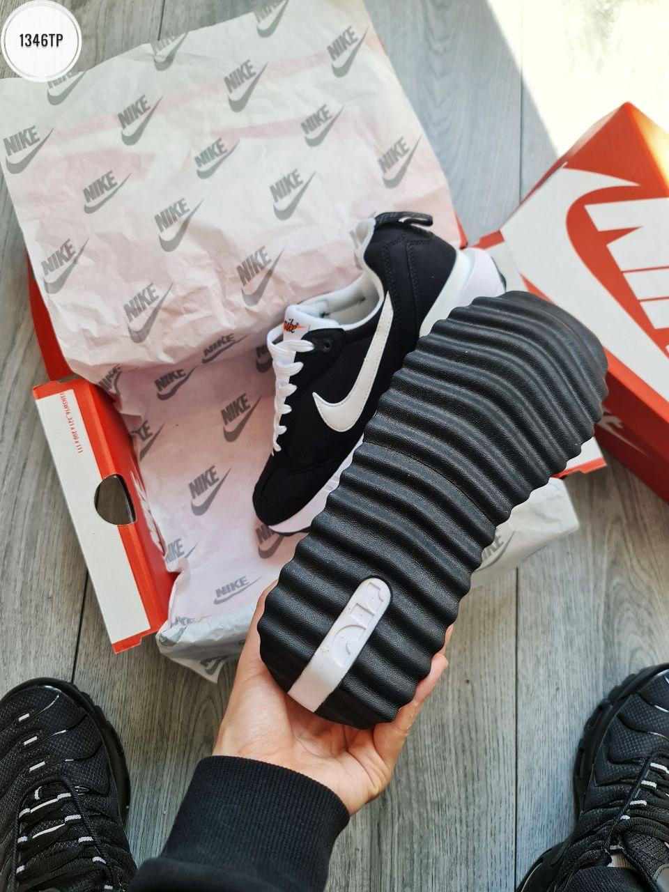 Nike Air Max Dawn Black
