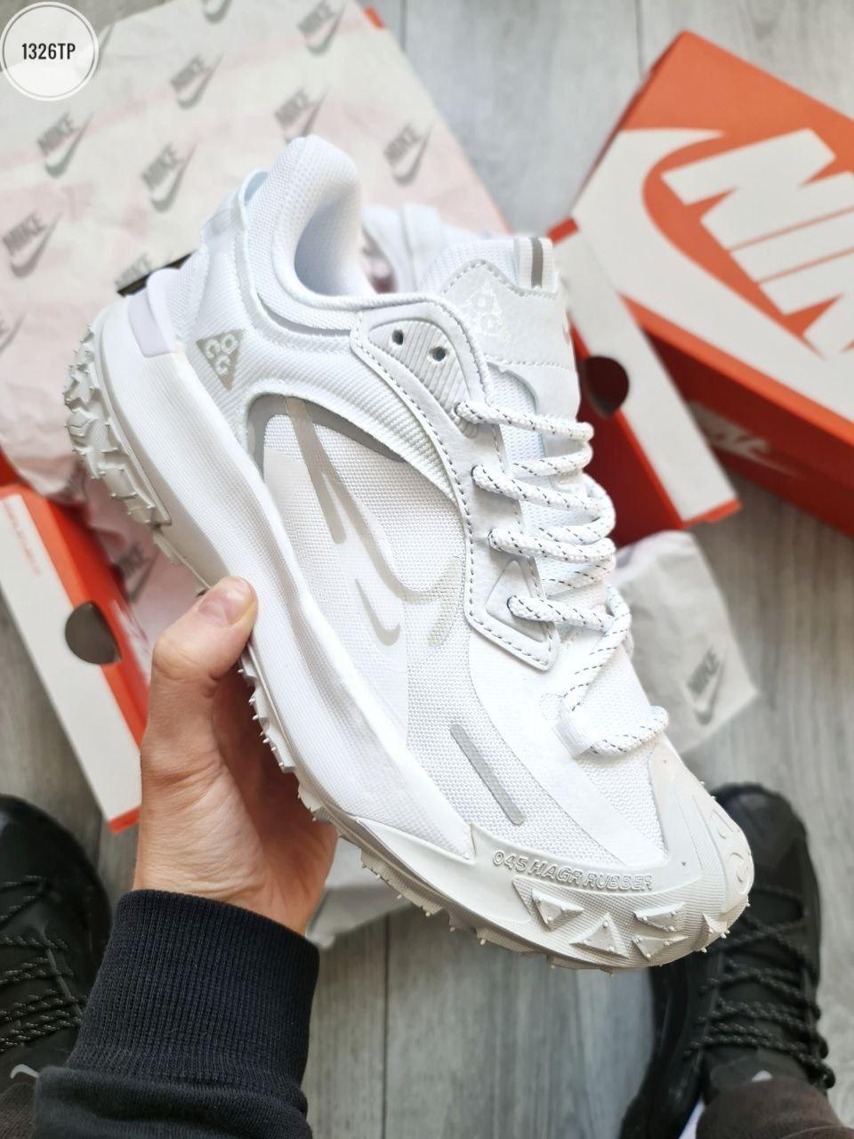Nike ACG Mounth Fly White