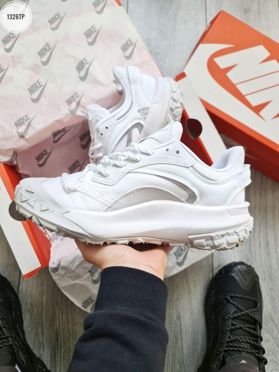 Nike ACG Mounth Fly White