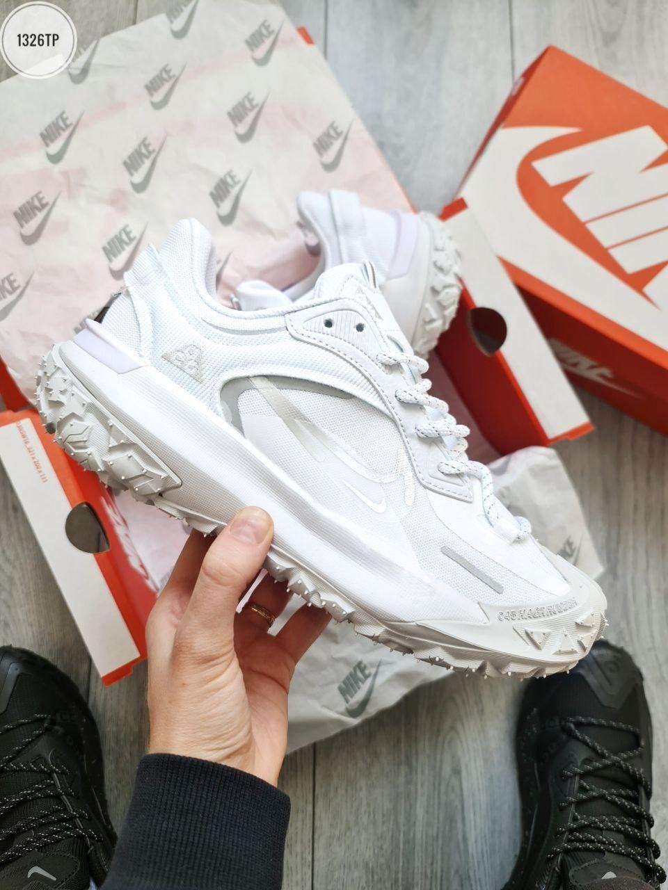 Nike ACG Mounth Fly White