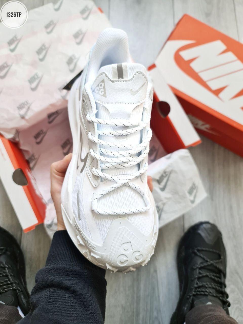 Nike ACG Mounth Fly White
