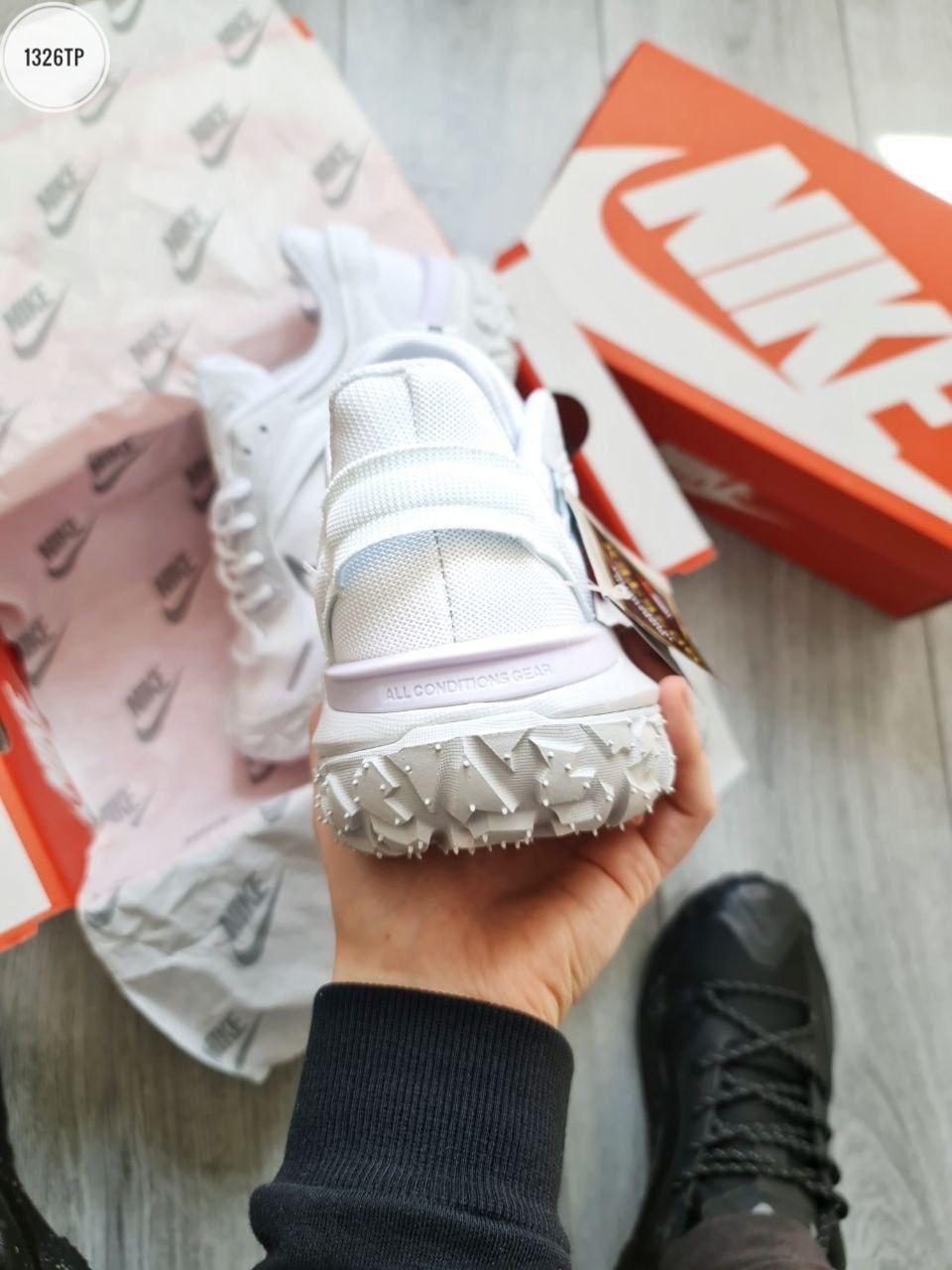 Nike ACG Mounth Fly White