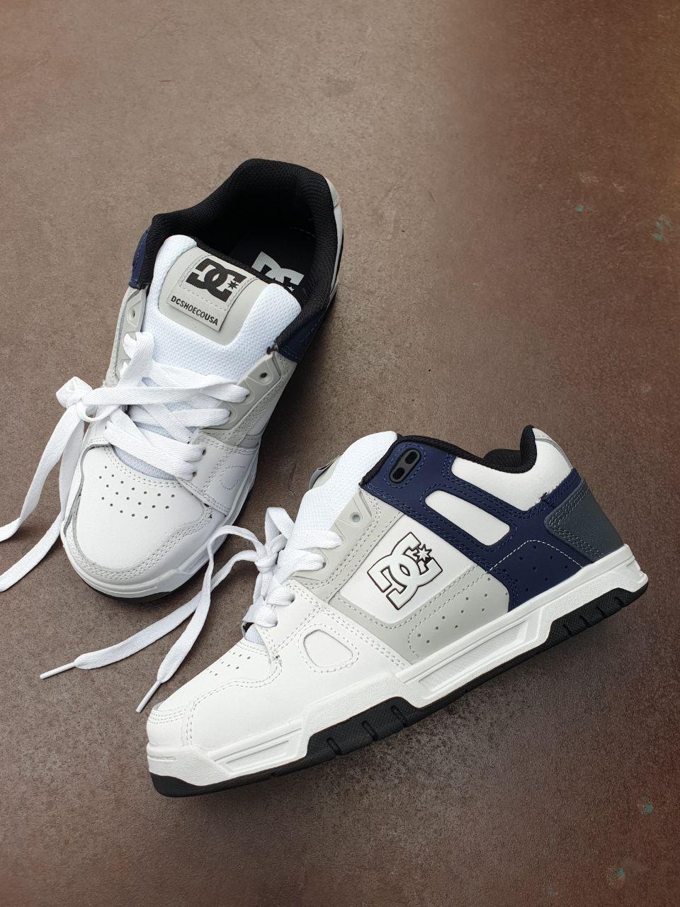 DC Stag • White Grey Blue